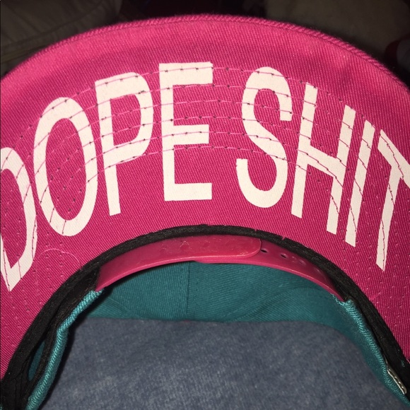 Snapbacks - Picture 5 of 5